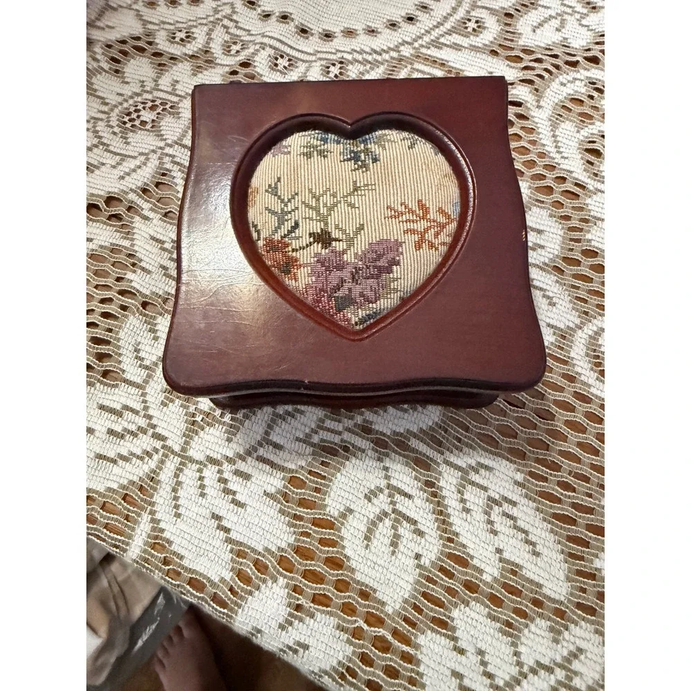 Vintage Wooden Heart Jewelry Box Tapestry Floral Inlay Mirror Pink Interior 5in